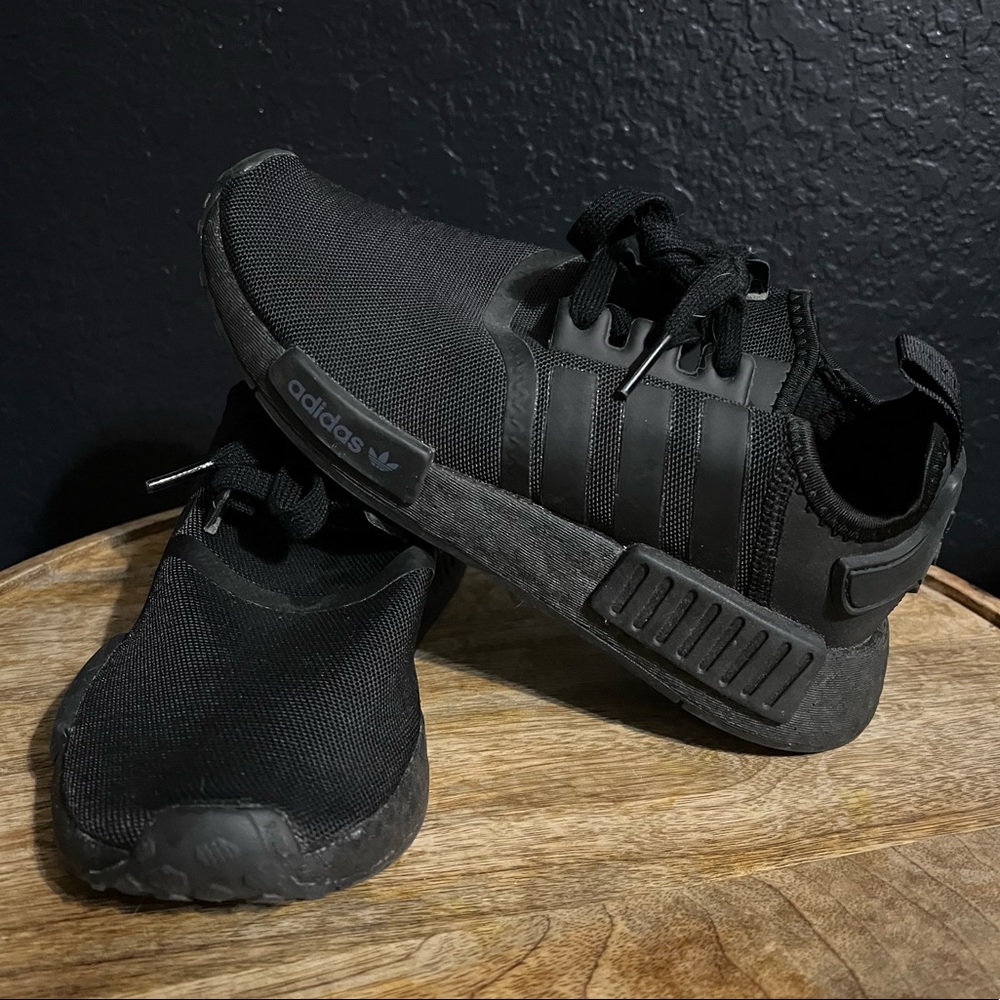 Kids Adidas black